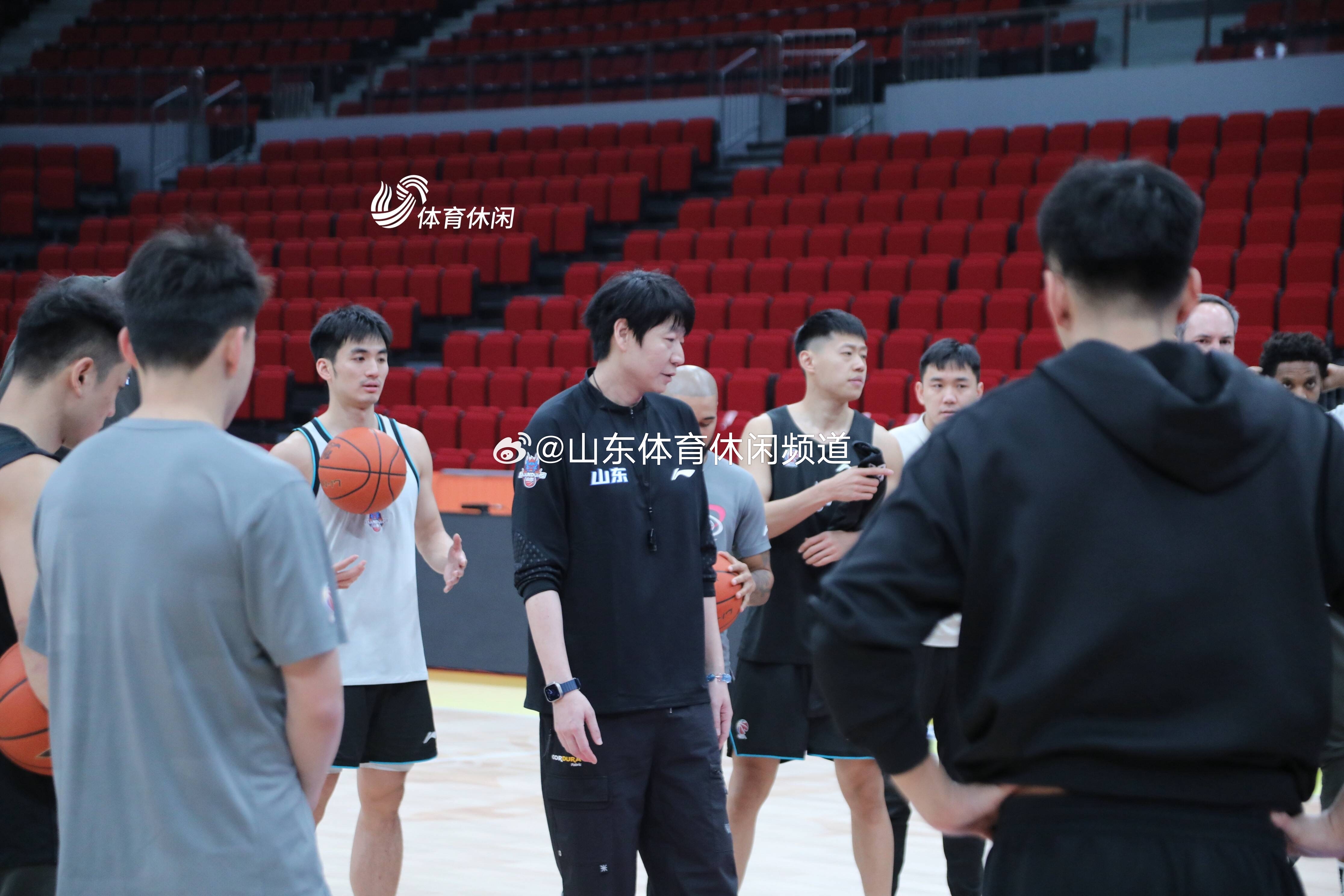 包含国际比赛日CBA季后赛焦点战；马德里竞技战术微调；气氛紧张；年轻球员得到机会的词条