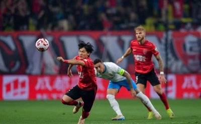 今夜亚冠焦点战，马德里竞技再遭质疑，球迷炸锅，控场能力受关注的简单介绍