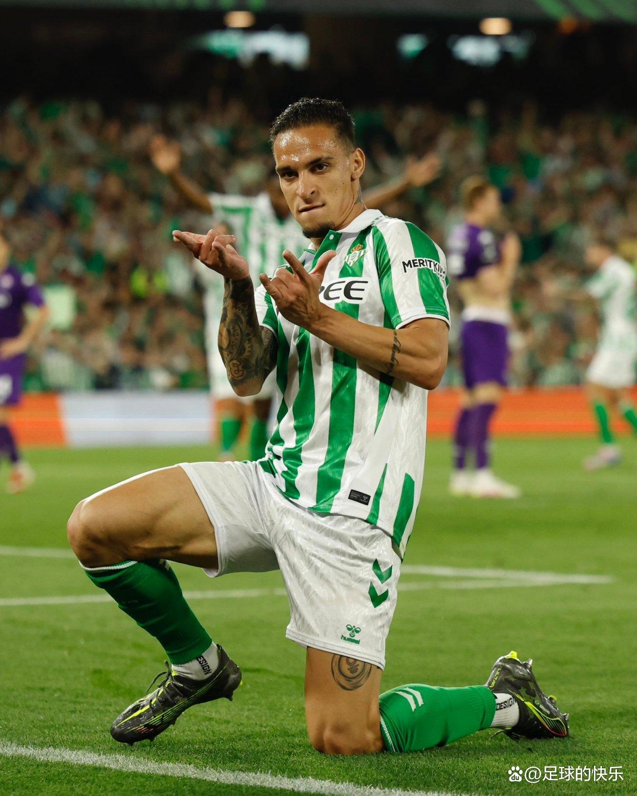 lol官方-包含清晨圣安东尼奥马刺备战西甲，更衣室发声细节曝光，悬念犹存，更衣室氛围转暖的词条