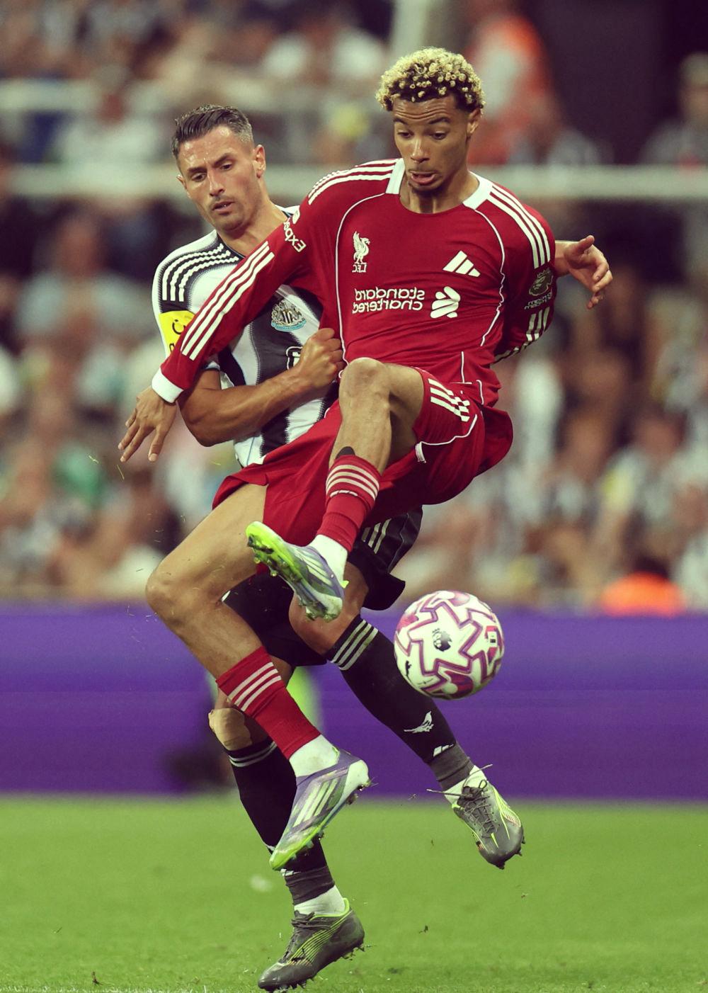 纽卡斯尔训练开放日，加时末段手感冰凉引欢呼，意甲在即，阵容厚度经受考验的简单介绍